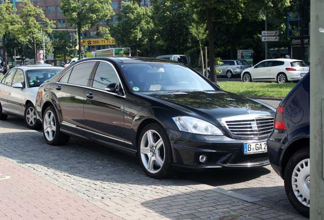 Mercedes-Benz S 63 AMG W221