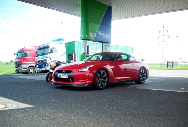 Nissan GT-R 2011