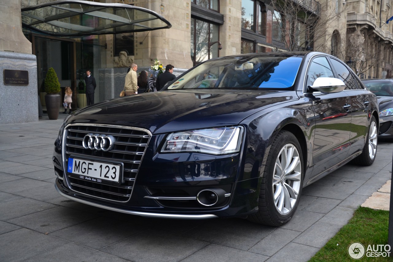 Audi S8 D4