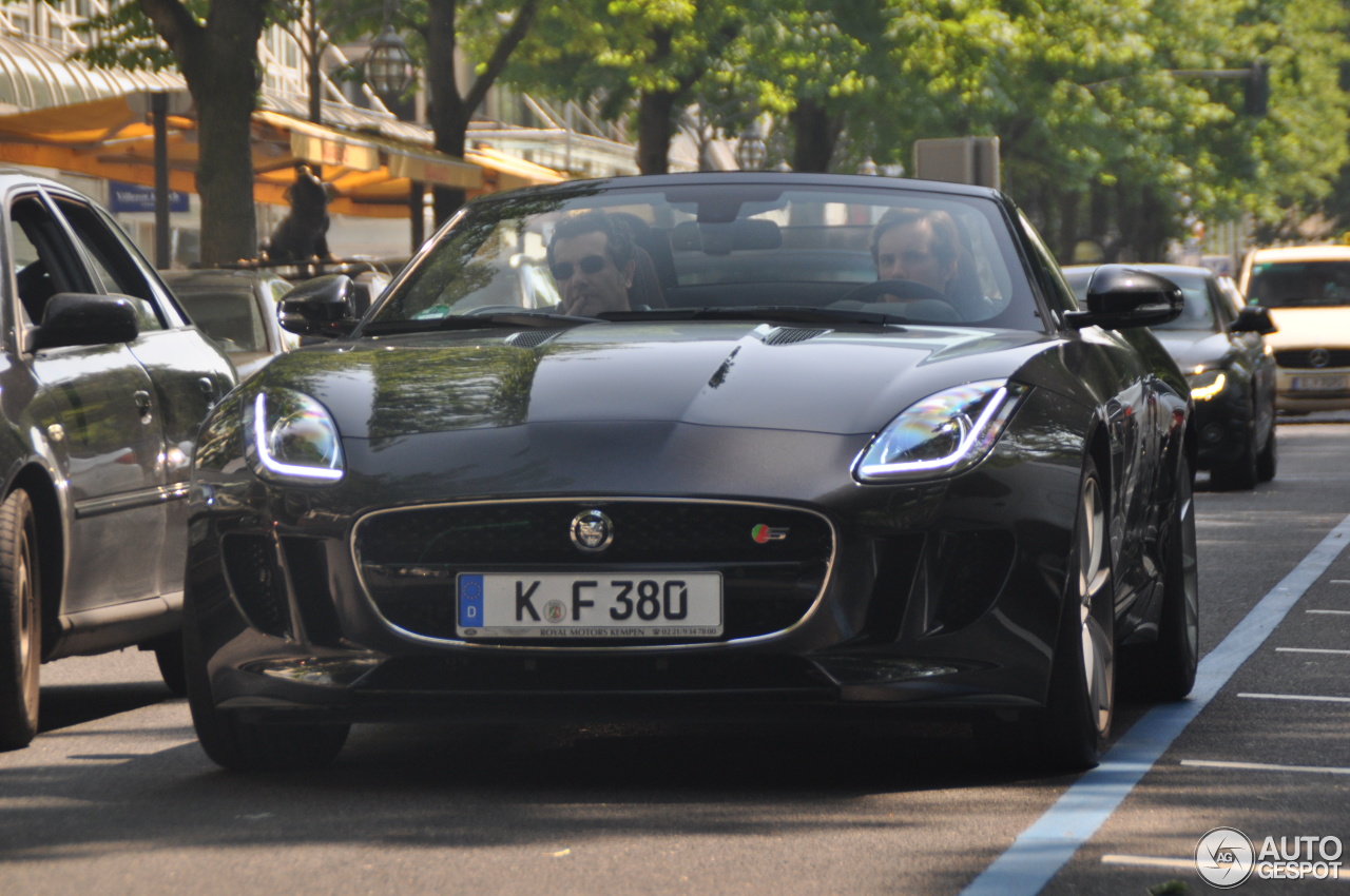 Jaguar F-TYPE S Convertible