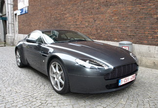 Aston Martin V8 Vantage