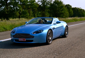 Aston Martin V8 Vantage Roadster