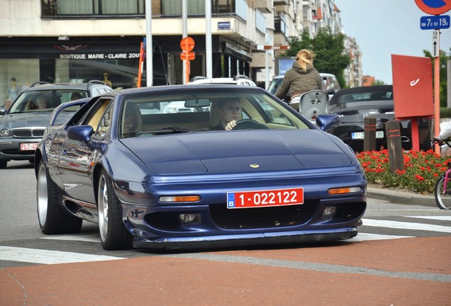 Lotus Esprit V8 SE