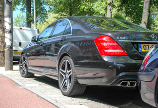 Mercedes-Benz S 63 AMG W221 2011