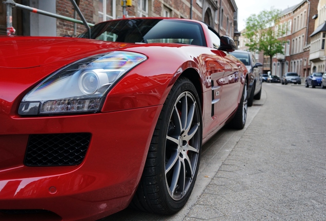 Mercedes-Benz SLS AMG Roadster