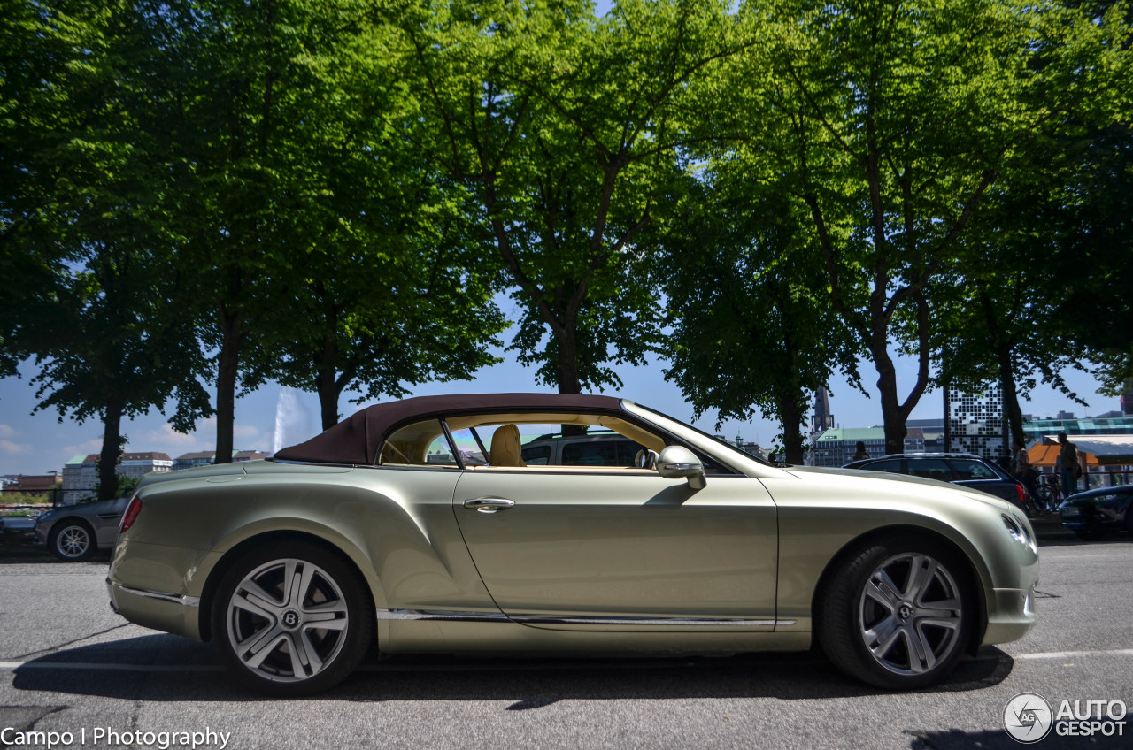 Bentley Continental GTC 2012