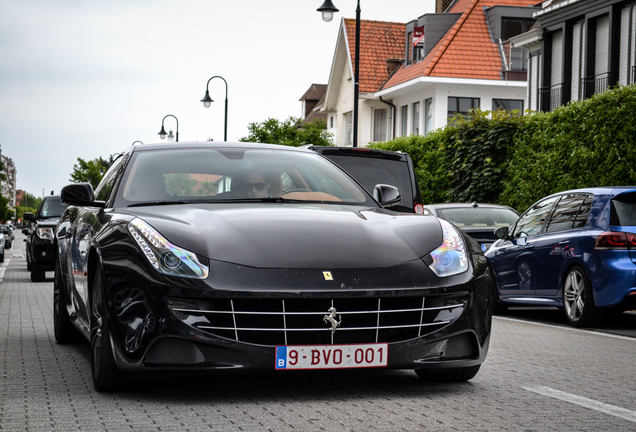 Ferrari FF