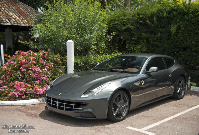 Ferrari FF