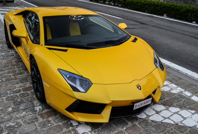 Lamborghini Aventador LP700-4