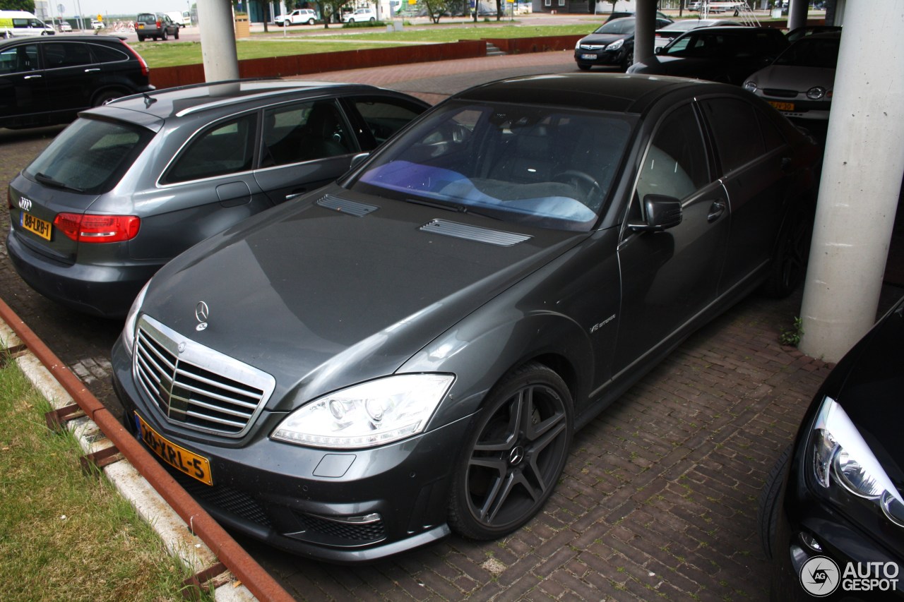 Mercedes-Benz S 63 AMG W221 2011