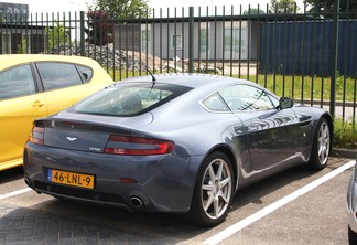 Aston Martin V8 Vantage