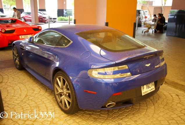 Aston Martin V8 Vantage S