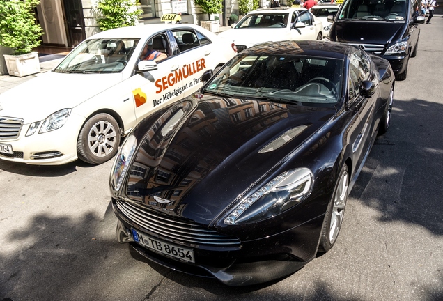 Aston Martin Vanquish 2013