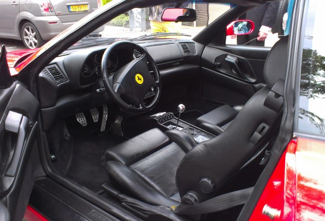 Ferrari F355 GTS