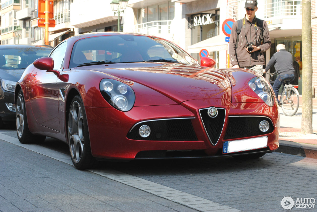 Alfa Romeo 8C Competizione