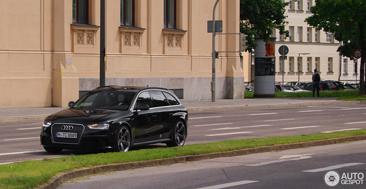 Audi RS4 Avant B8