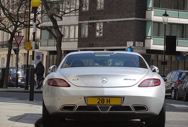 Mercedes-Benz SLS AMG