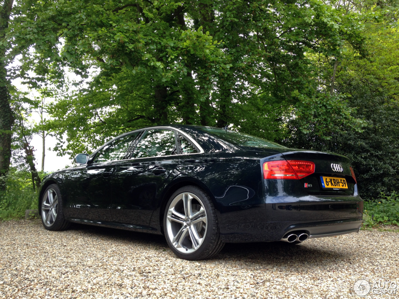 Audi S8 D4