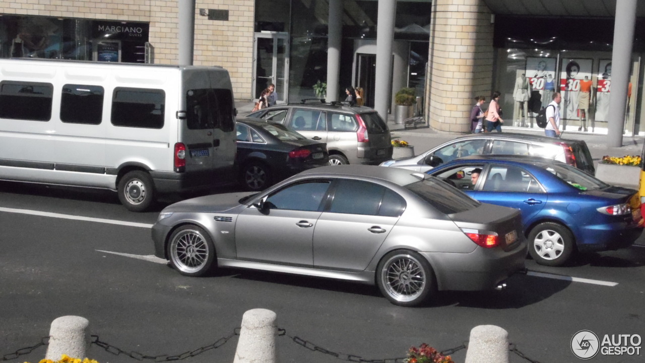 BMW M5 E60 2005