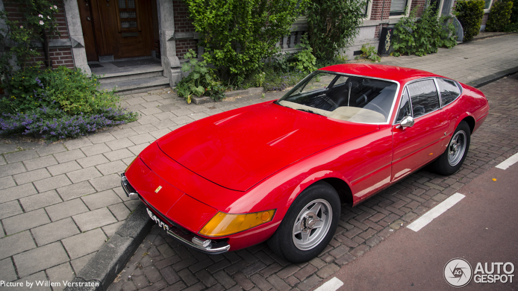 Ferrari 365 GTB/4 Daytona