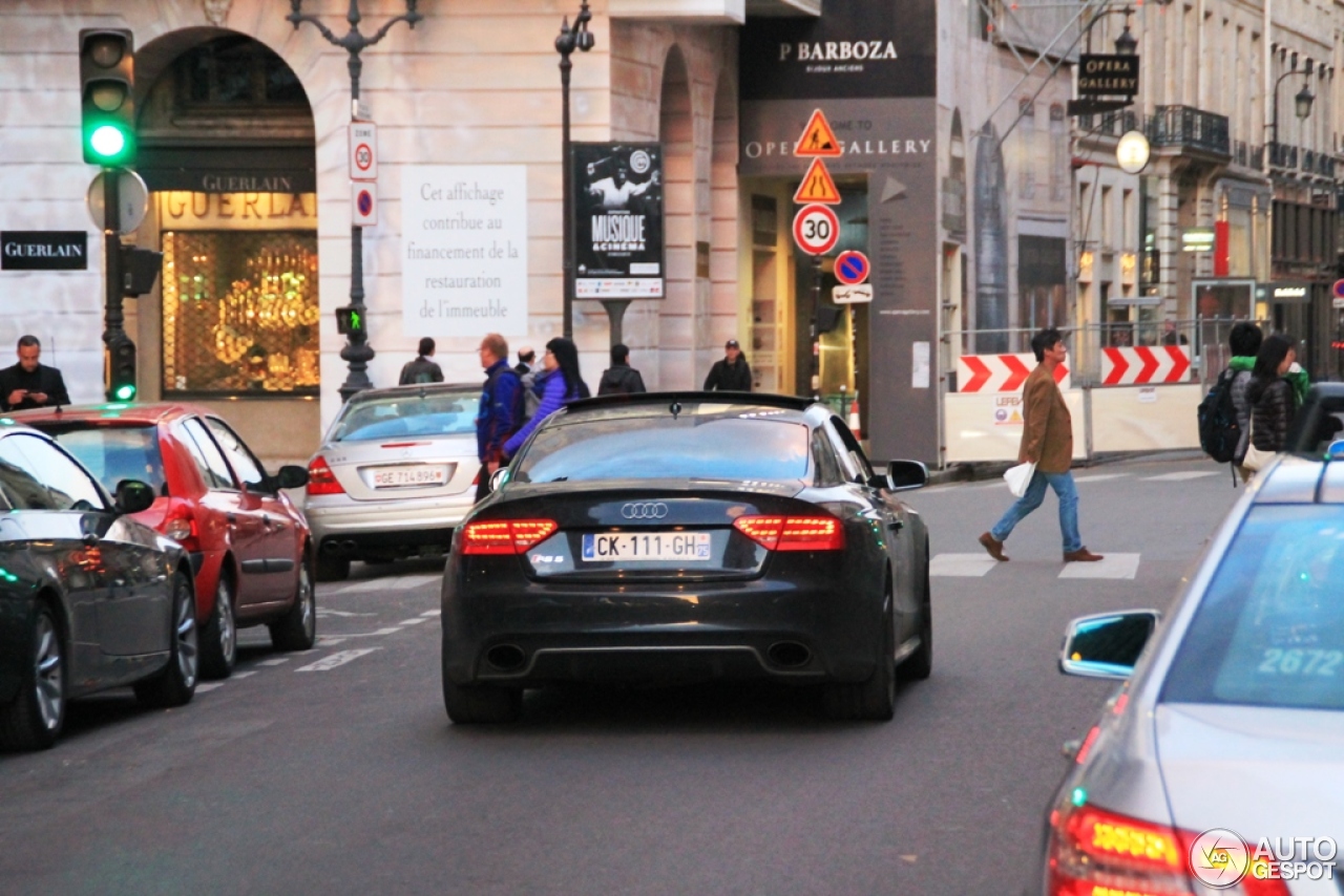 Mercedes-Benz E 55 AMG