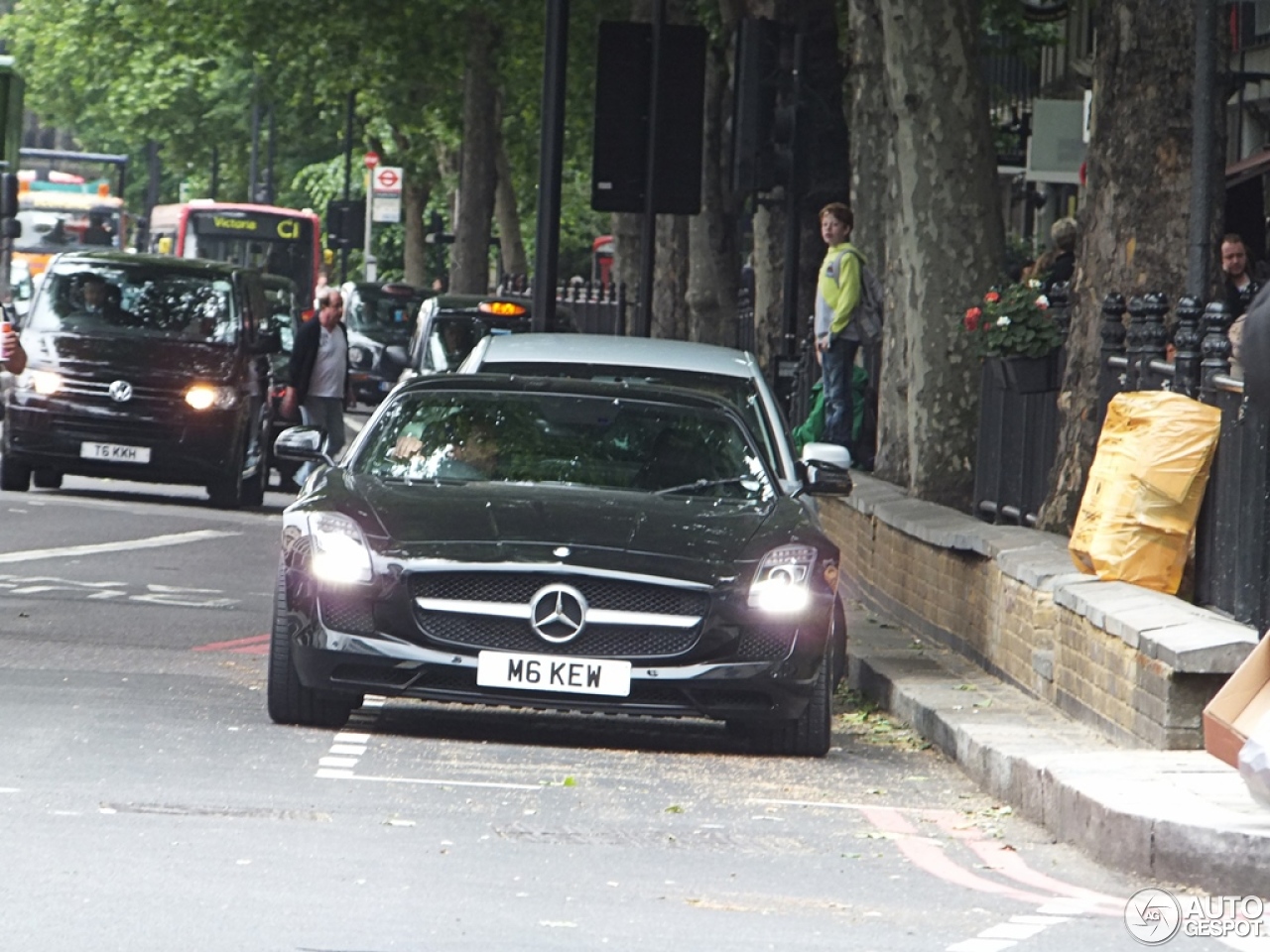 Mercedes-Benz SLS AMG