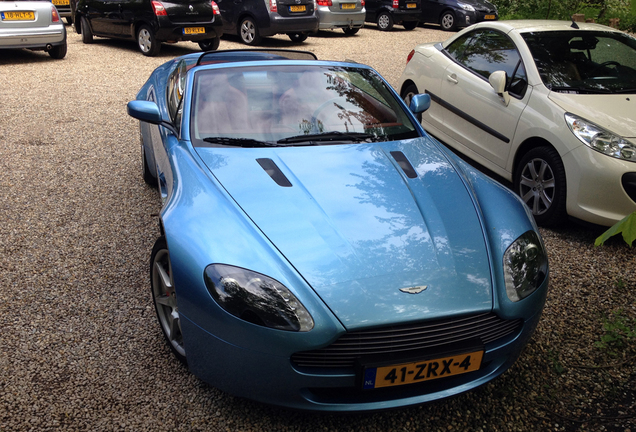 Aston Martin V8 Vantage Roadster