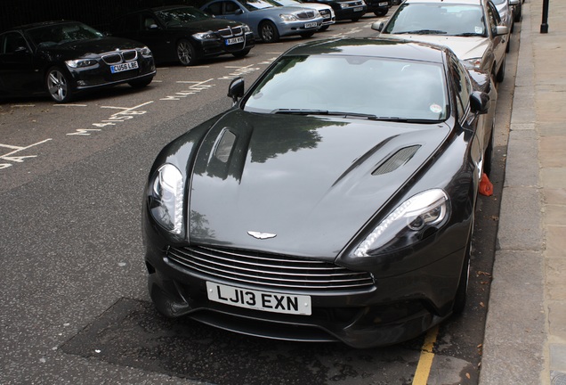 Aston Martin Vanquish 2013