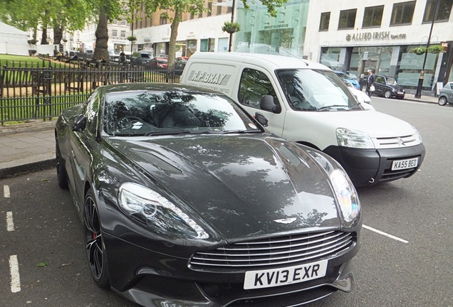 Aston Martin Vanquish 2013