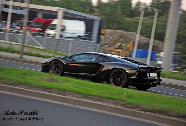 Lamborghini Aventador LP700-4