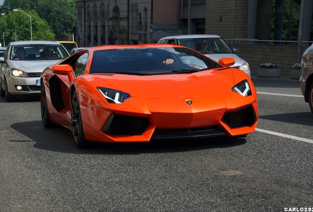 Lamborghini Aventador LP700-4