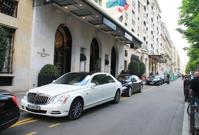 Maybach 62 S Landaulet 2011