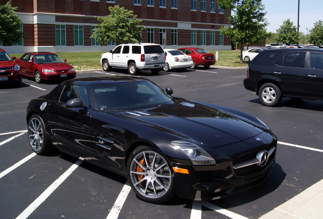 Mercedes-Benz SLS AMG