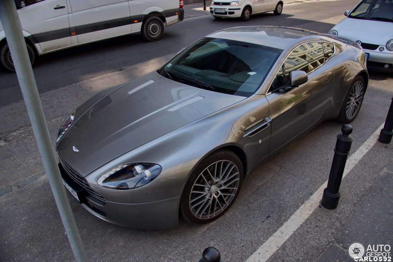 Aston Martin V8 Vantage