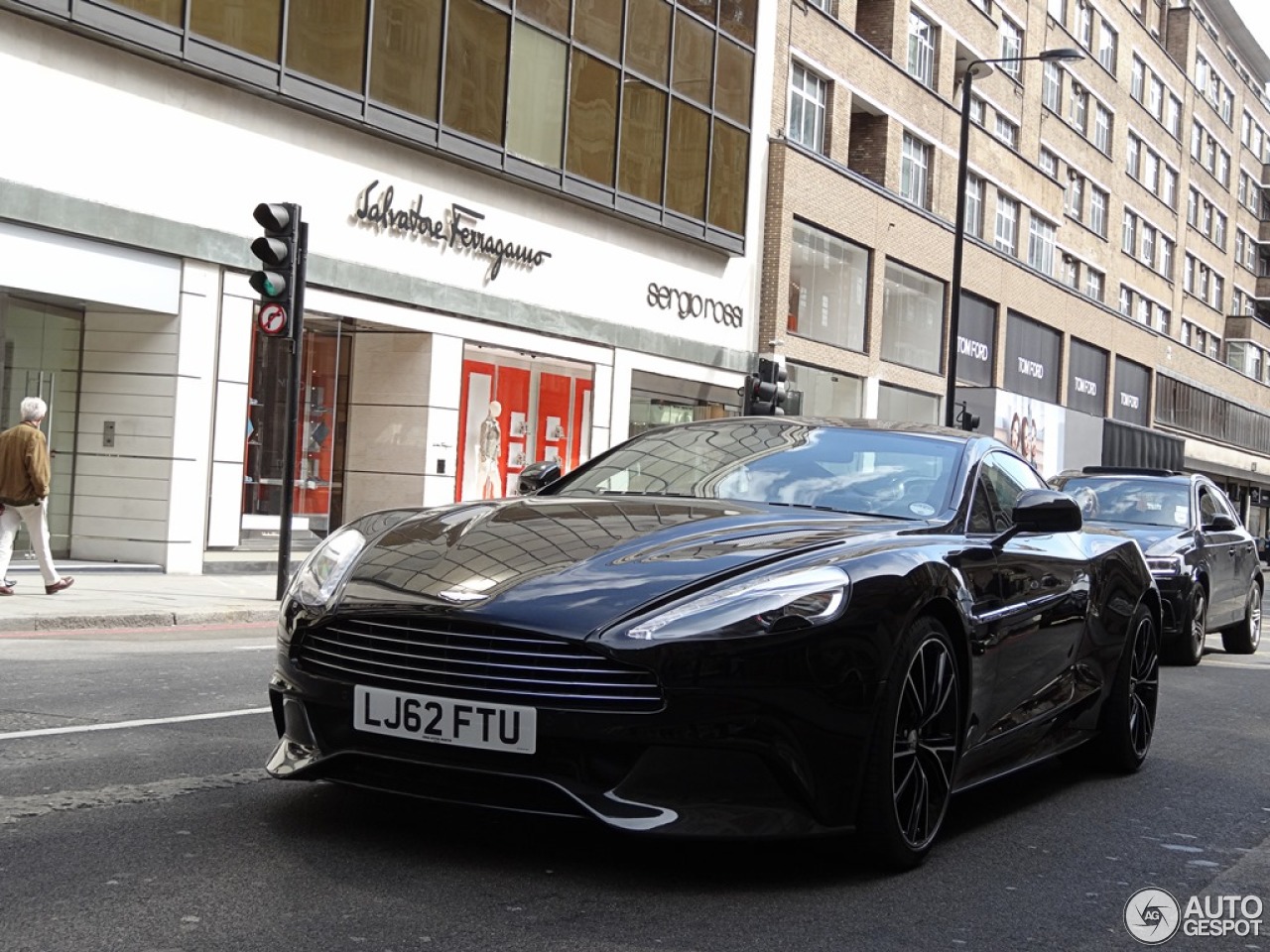 Aston Martin Vanquish 2013