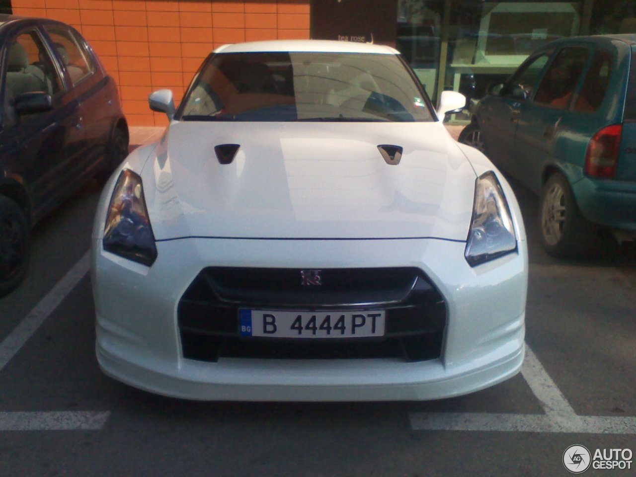 Nissan GT-R