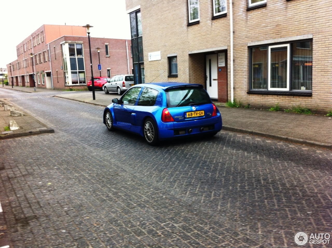 Renault Clio V6