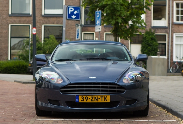 Aston Martin DB9 Volante