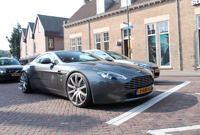 Aston Martin V8 Vantage