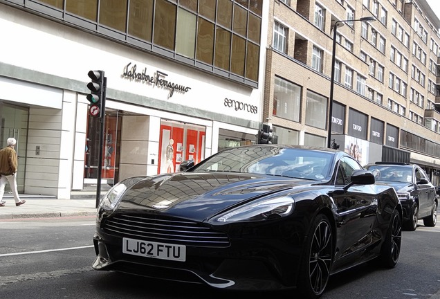 Aston Martin Vanquish 2013