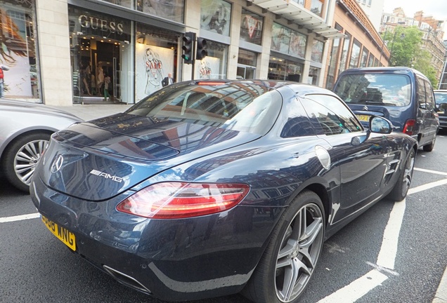 Mercedes-Benz SLS AMG