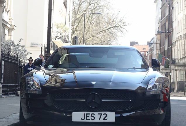 Mercedes-Benz SLS AMG