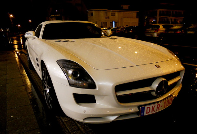 Mercedes-Benz SLS AMG