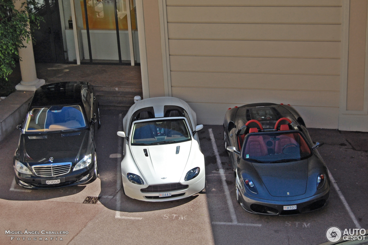 Aston Martin V8 Vantage Roadster