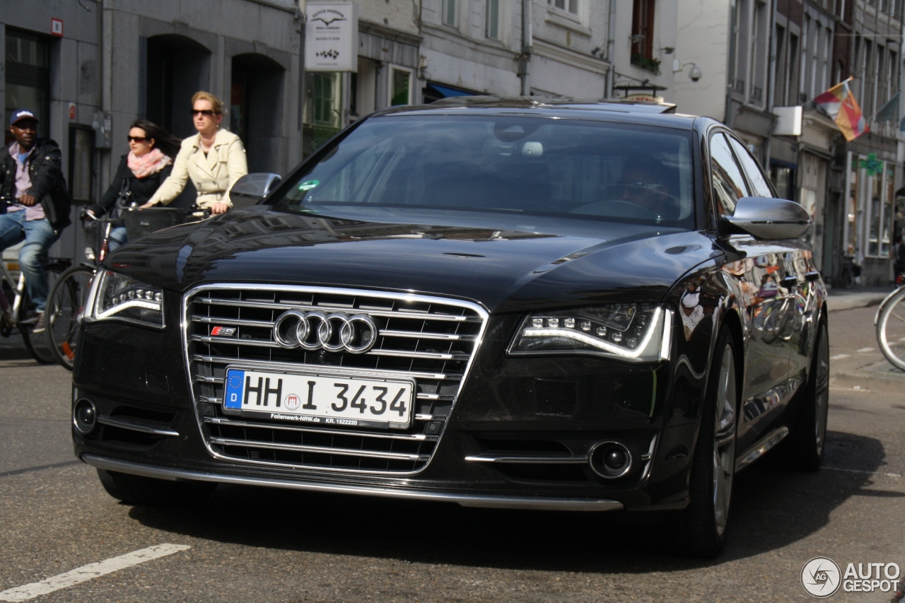 Audi S8 D4