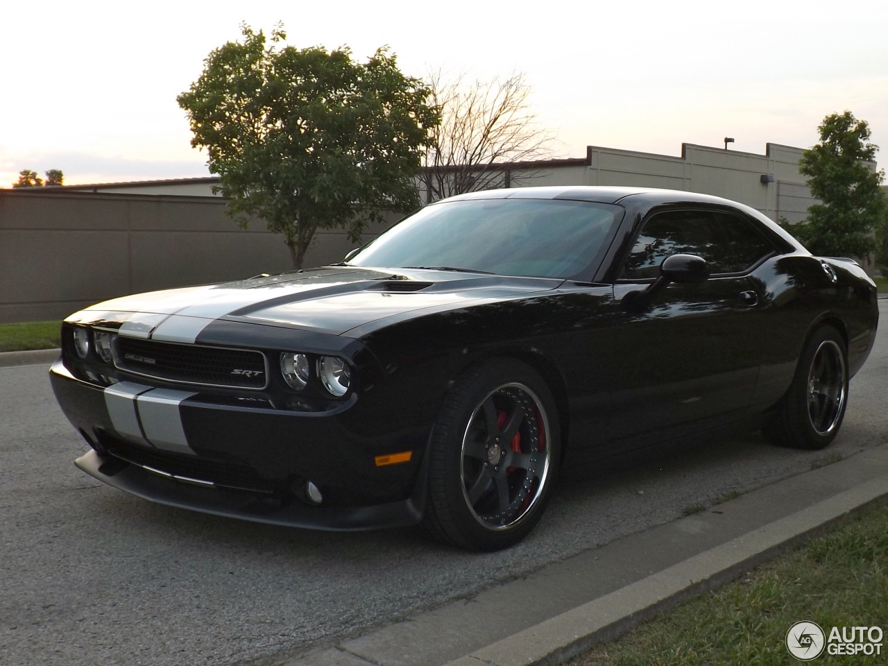 Dodge Challenger SRT-8 392