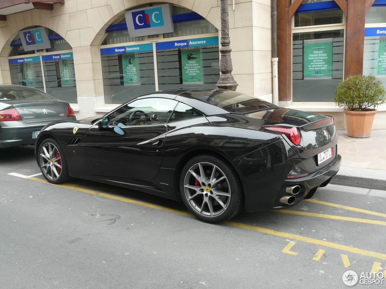 Ferrari California