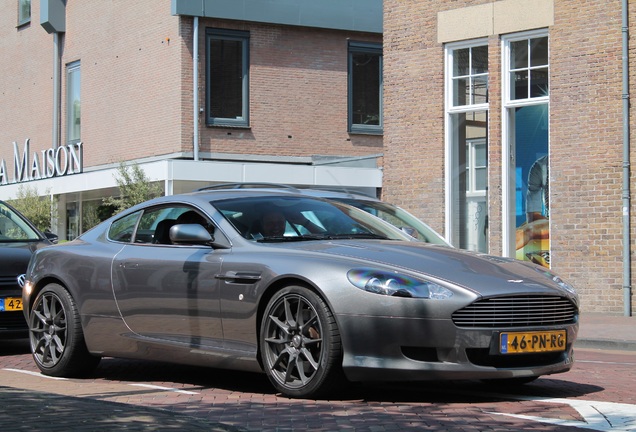 Aston Martin DB9