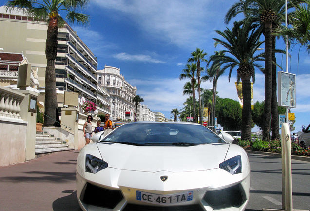 Lamborghini Aventador LP700-4