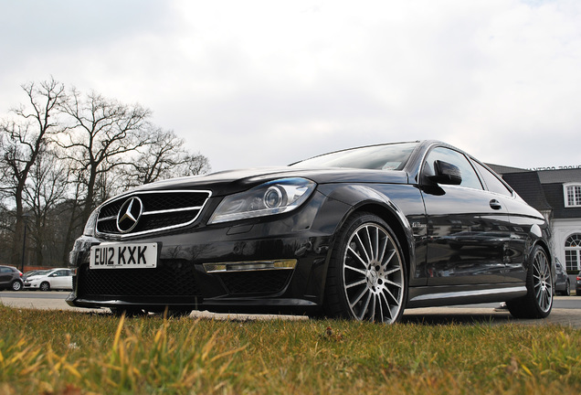 Mercedes-Benz C 63 AMG Coupé